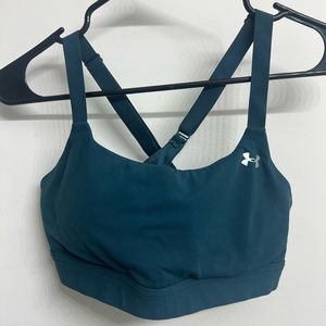 Under Armour Sports Bra - Sz: S